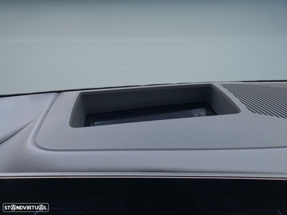 BMW 520 d Pack Desportivo M - 7