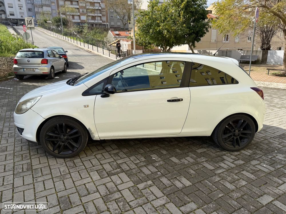 Opel Corsa 1.2 Flex Fuel - 3