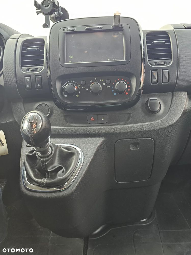 Opel Vivaro L2H1 2,9t Elegance Business - 18