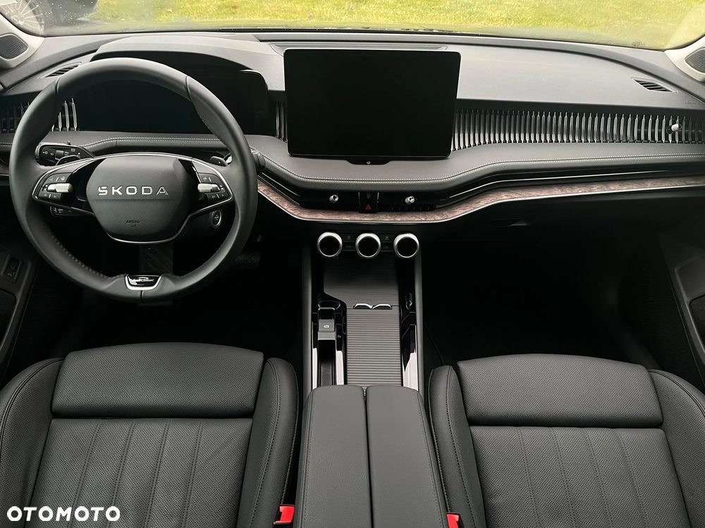 Skoda Superb 2.0 TDI SCR 4x4 L&K DSG - 8