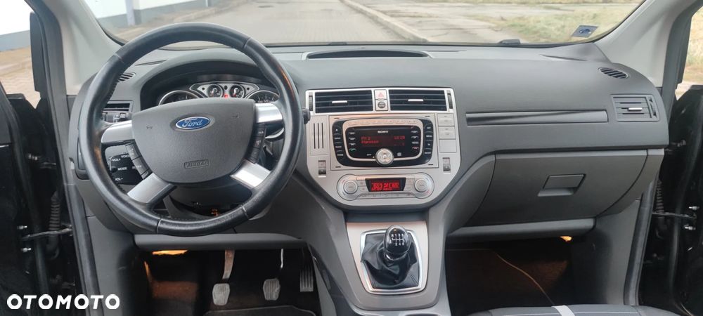 Ford Kuga 2.0 TDCi 4x4 Titanium - 8