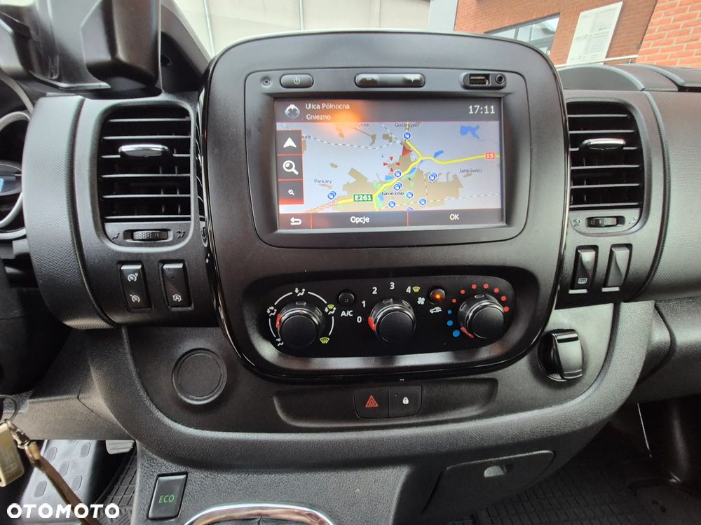 Opel Vivaro - 22