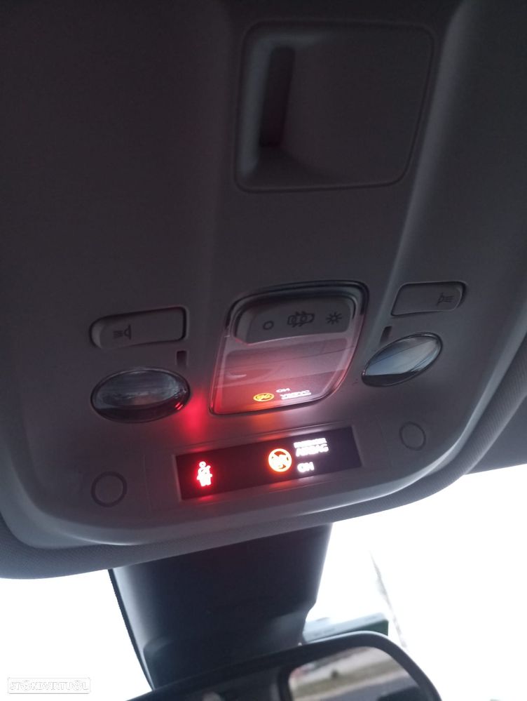 Peugeot Traveller 1.5 BlueHDi L2H1 Standard - 25