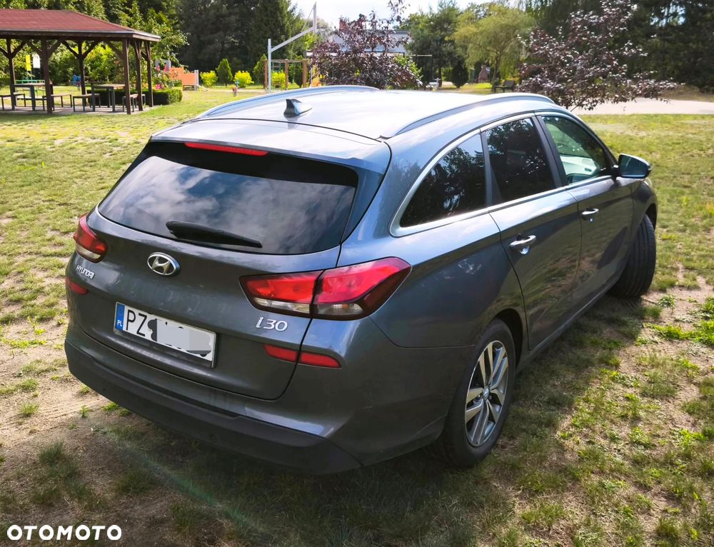 Hyundai i30 1.4 T-GDI Family+ - 6