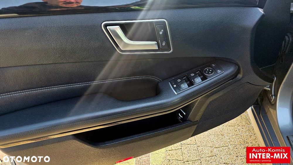 Mercedes-Benz Klasa E - 16