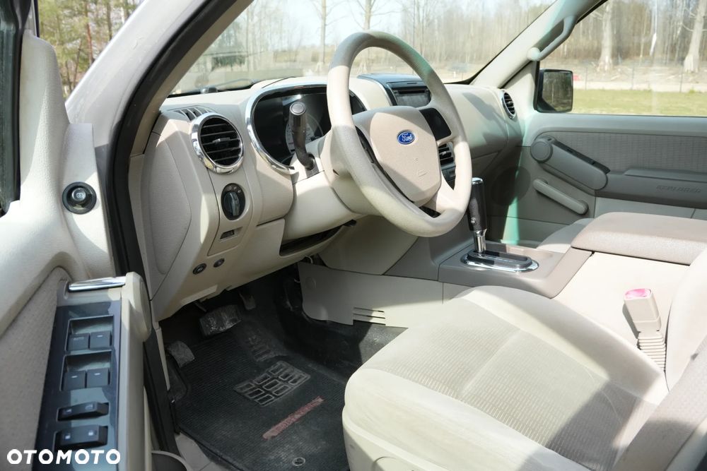 Ford Explorer 4.0 - 7