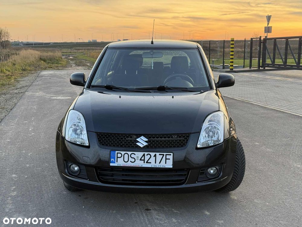 Suzuki Swift - 3