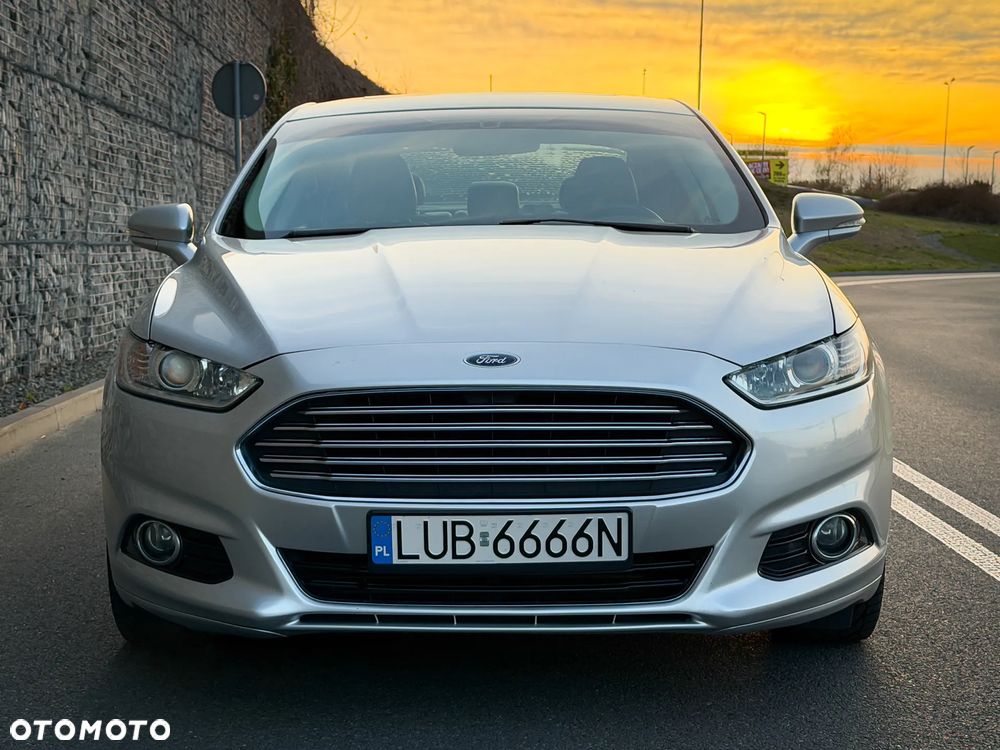 Ford Fusion - 16