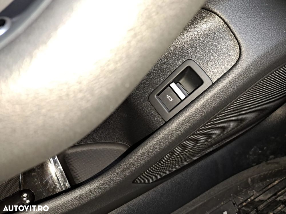 Audi A4 Avant 40 g-tron S tronic S line - 12