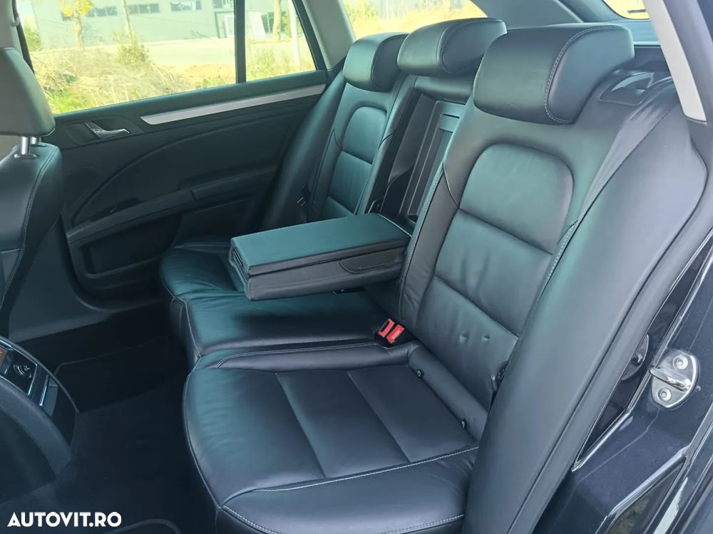 Skoda Superb 2.0 TDI Elegance - 27