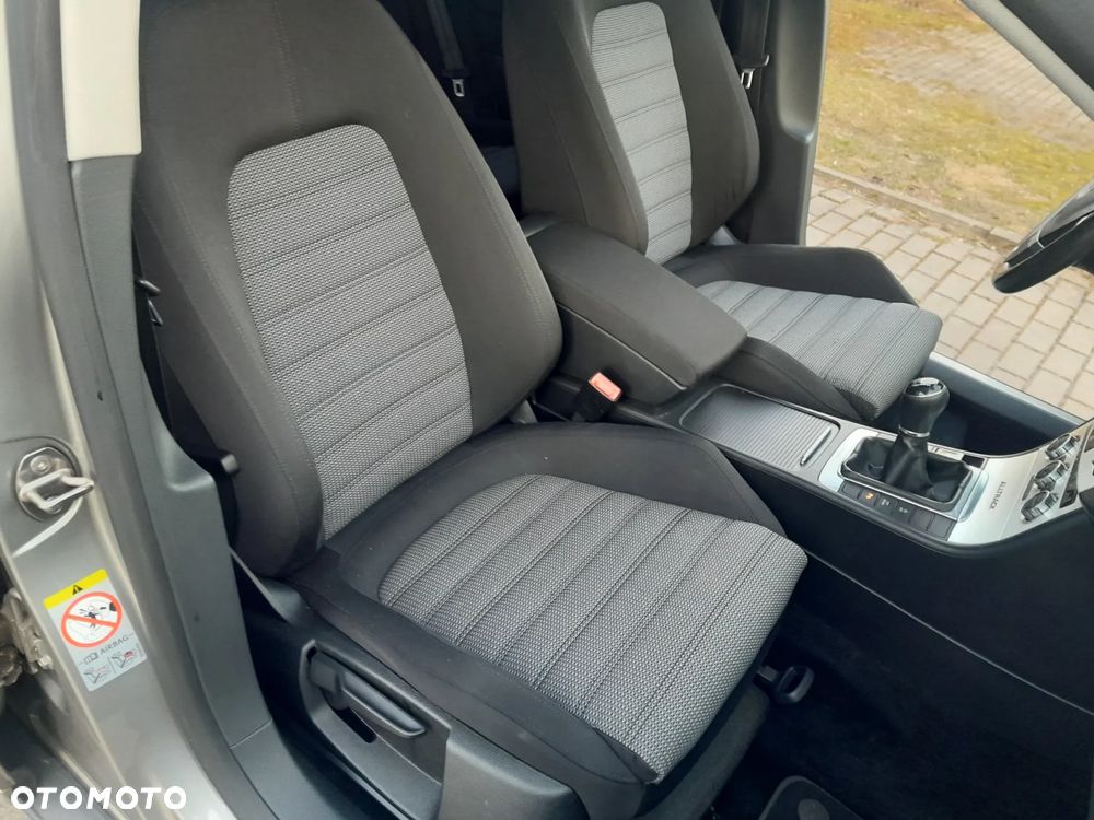 Volkswagen Passat Variant 2.0 TDI 4Mot Highline - 20