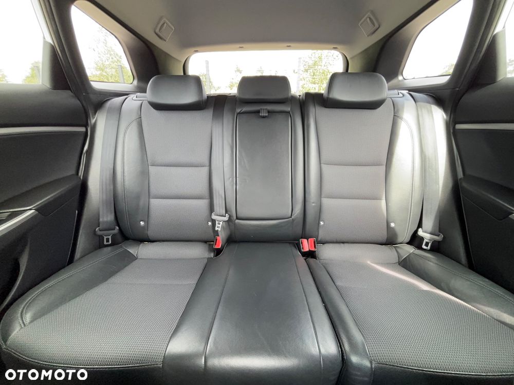 Hyundai i30 blue Kombi 1.6 GDi Style - 32