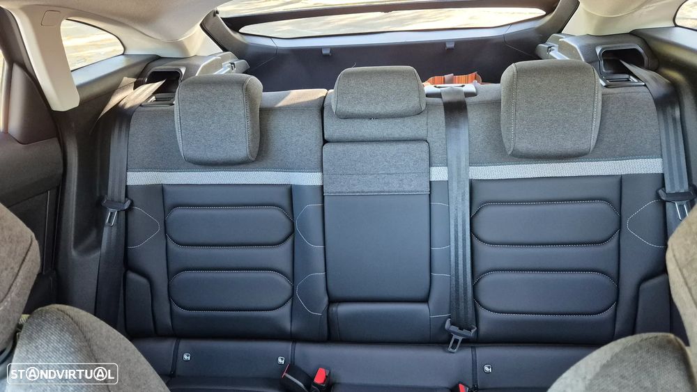 Citroën C4 1.2 PureTech Shine EAT8 - 16