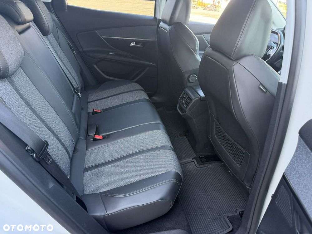 Peugeot 3008 PureTech 130 Stop & Start GPF Active - 29