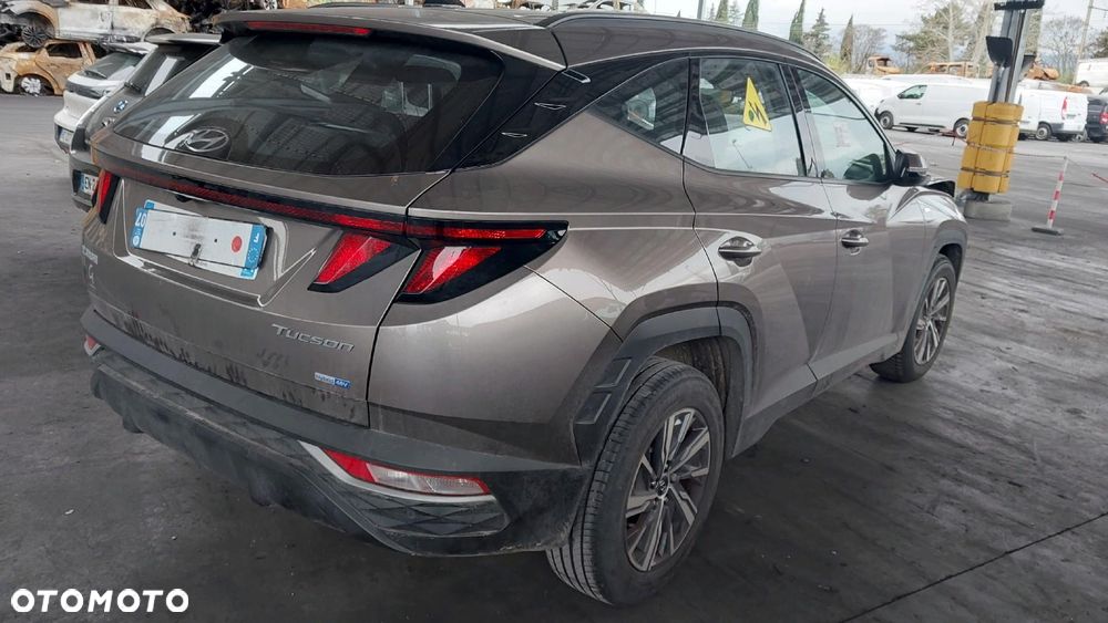 Hyundai Tucson 1.6 CRDi 48V-Hybrid 2WD DCT Select - 3