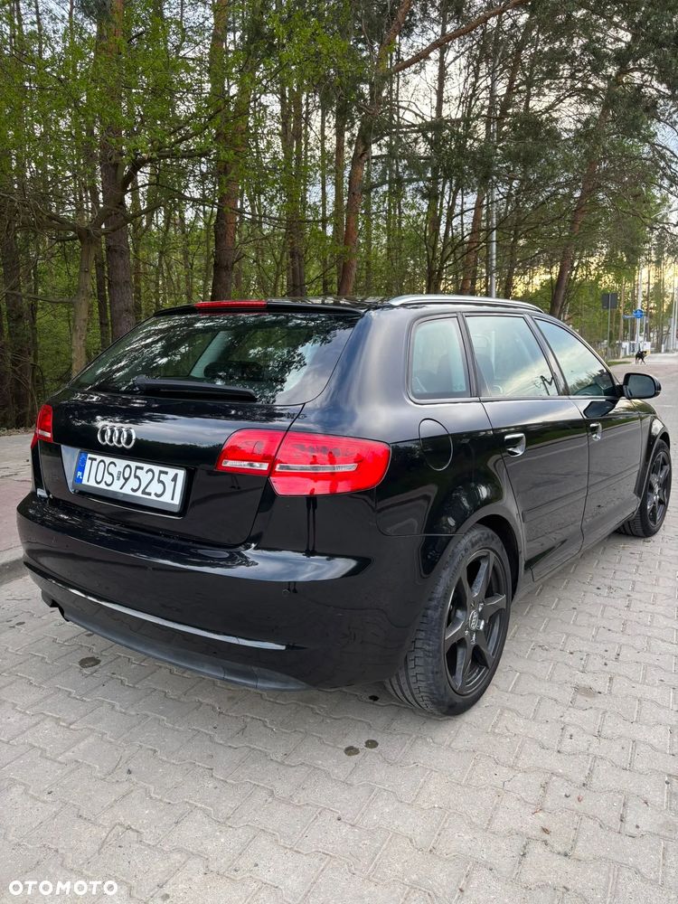 Audi A3 Sportback 1.6 TDI DPF Attraction - 11