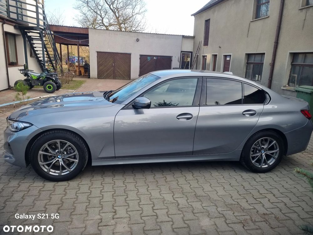 BMW Seria 3 318i - 18
