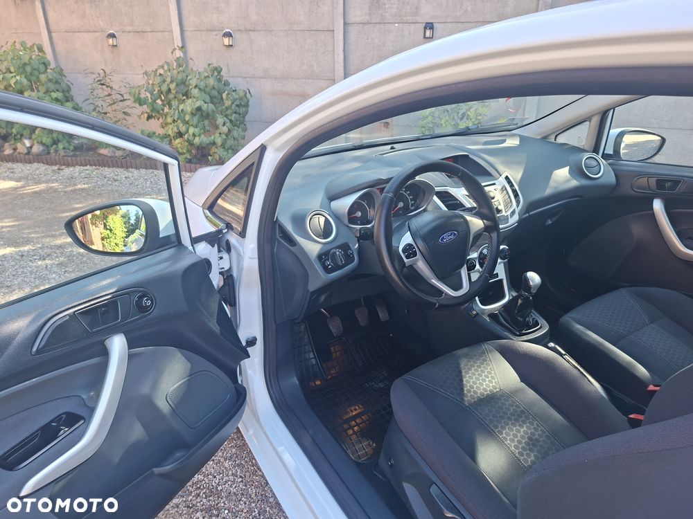Ford Fiesta 1.25 Ambiente - 9