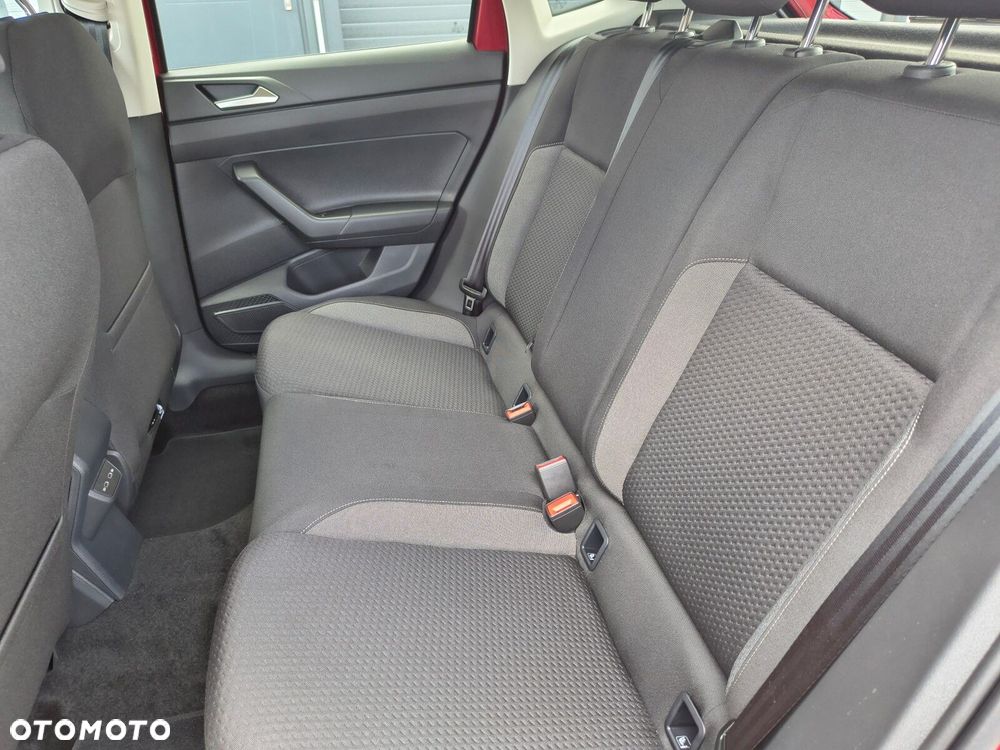 Volkswagen Polo 1.0 MPI Life Plus - 24
