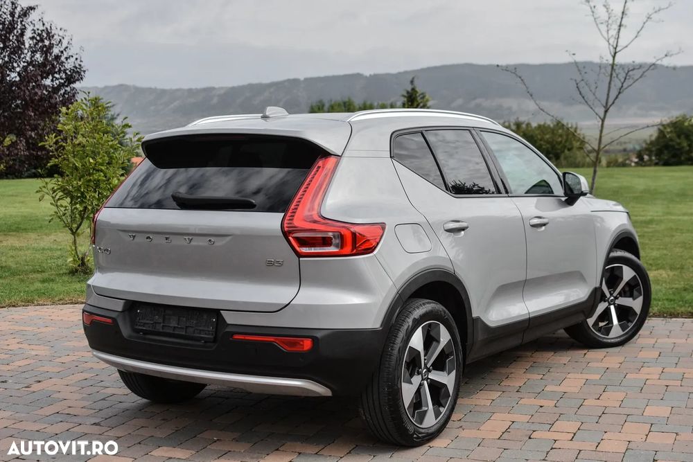 Volvo XC 40 B3 AT FWD MHEV Plus Dark - 4