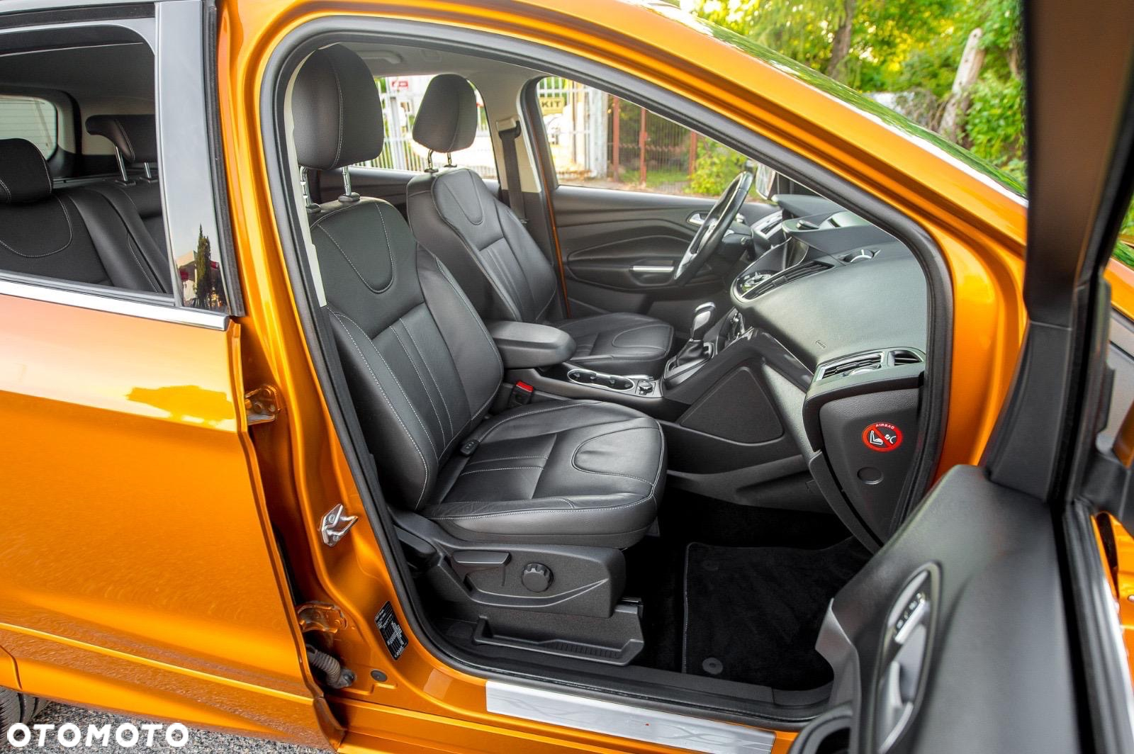Ford Kuga 2.0 TDCi 4WD Titanium Plus - 27