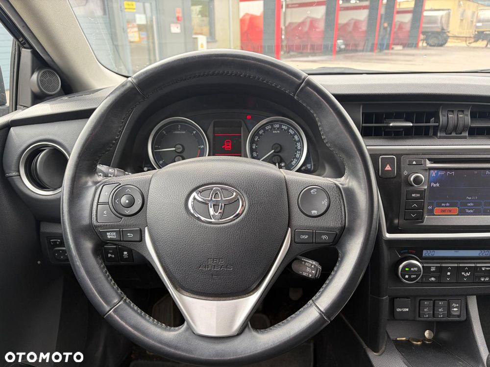 Toyota Auris - 9