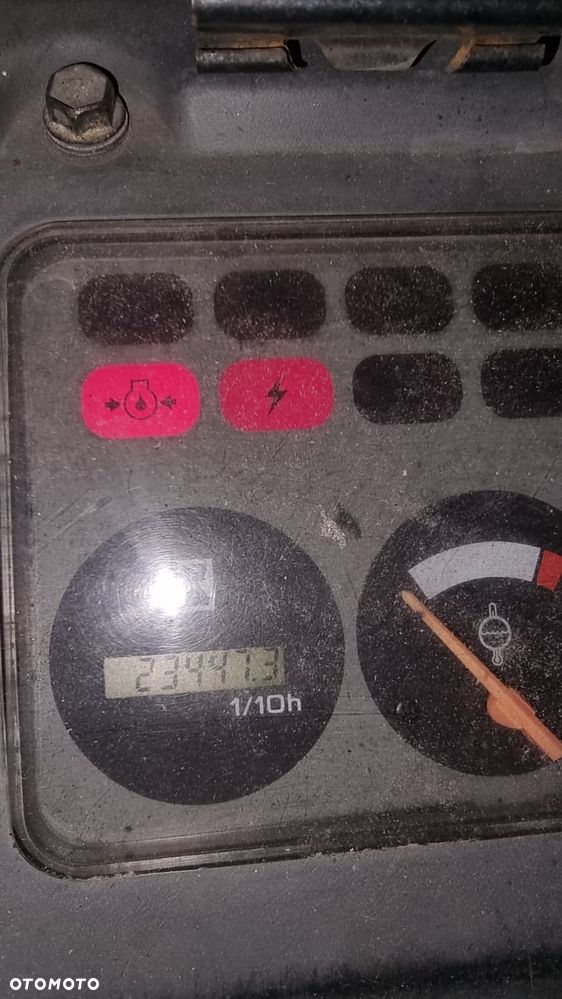 Nissan - 7