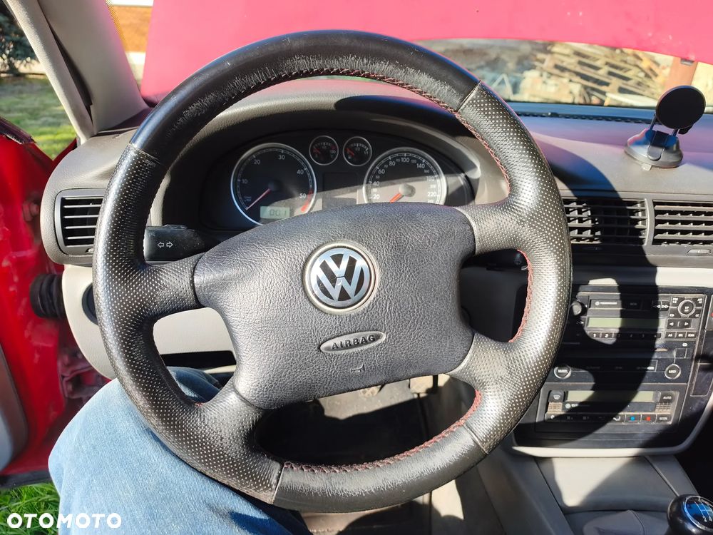 Volkswagen Passat 1.9 TDI Basis - 12