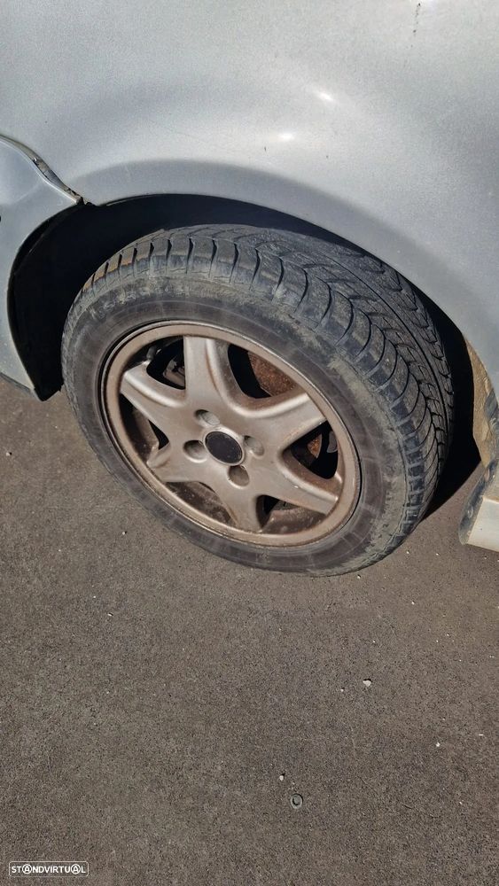 Salvado Volkswagen Polo (6N) de 2001 - 5