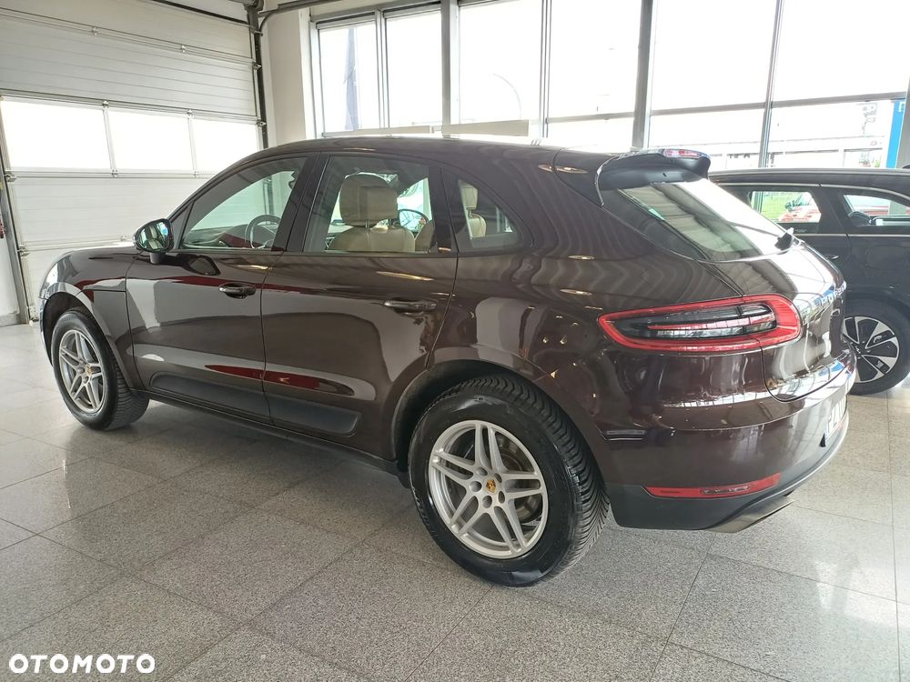 Porsche Macan Standard - 3