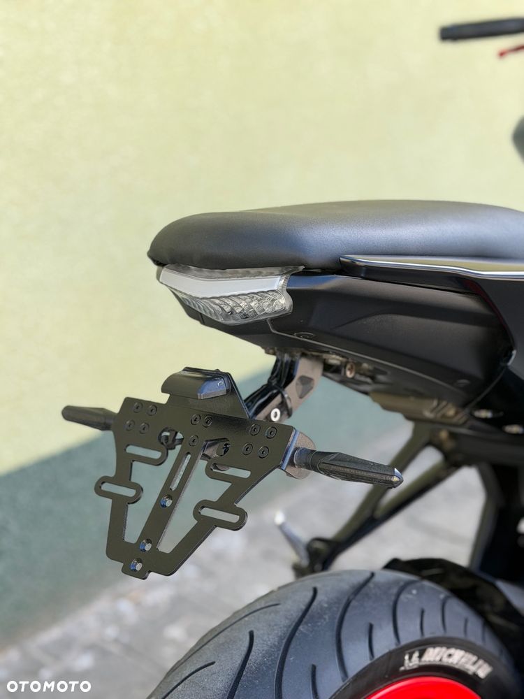 Yamaha MT - 12