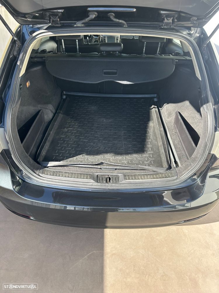Toyota Avensis SW 2.0 D-4D Exclusive +Navi - 12