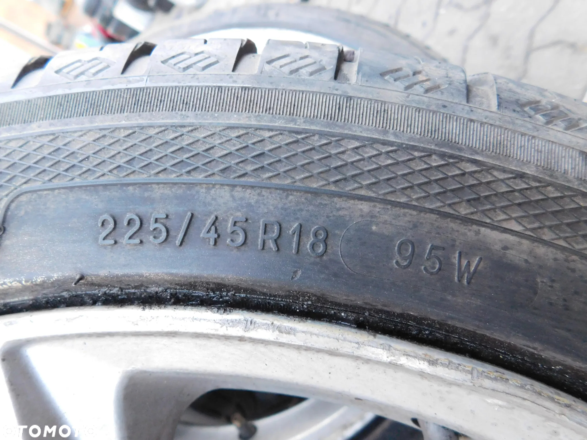 opony 2szt 18" KLEBER DYNAXER HP3 225/45/18 95W 6,9mm - 6