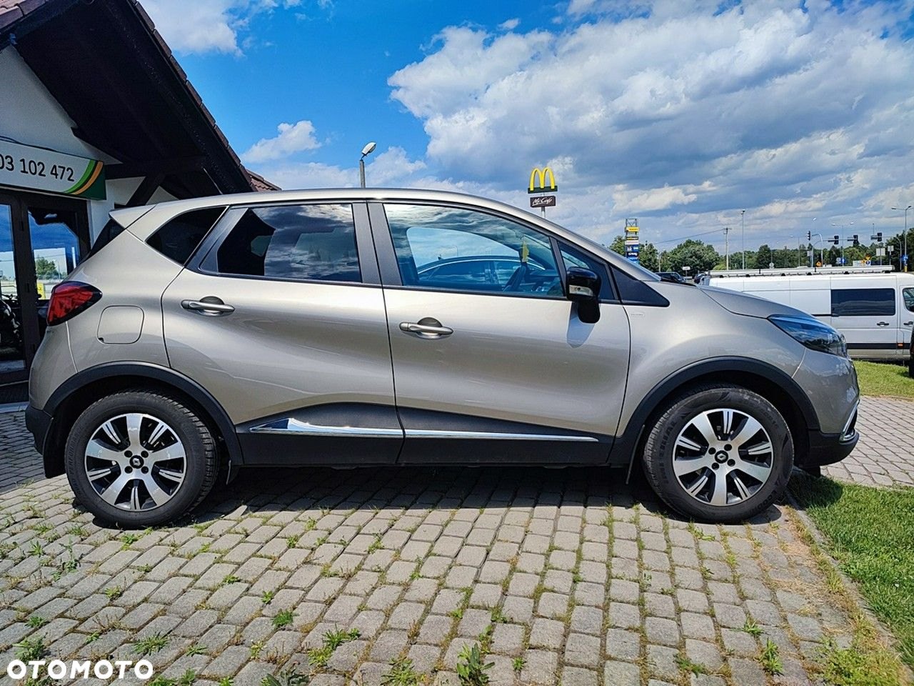 Renault Captur - 23