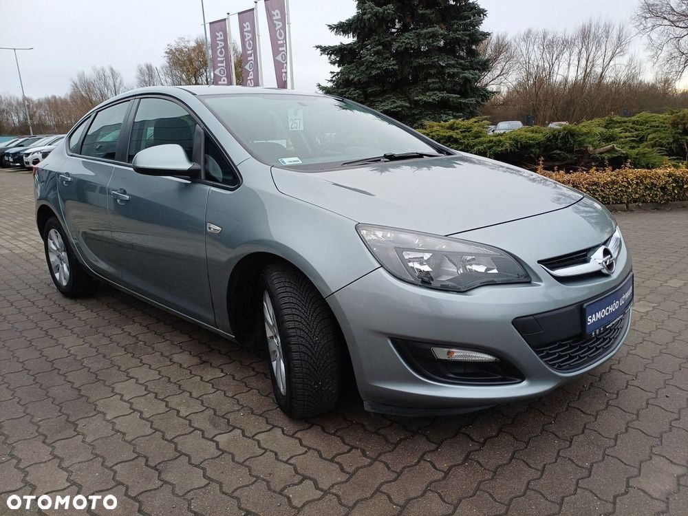 Opel Astra - 3