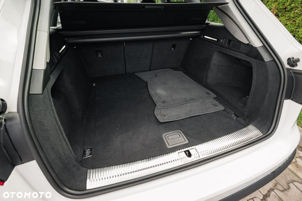 Audi A4 Allroad - 36