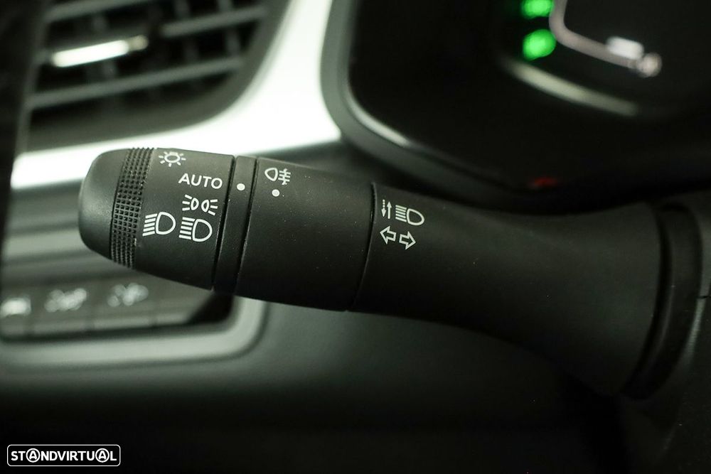 Renault Captur 1.0 TCe Techno Bi-Fuel - 17