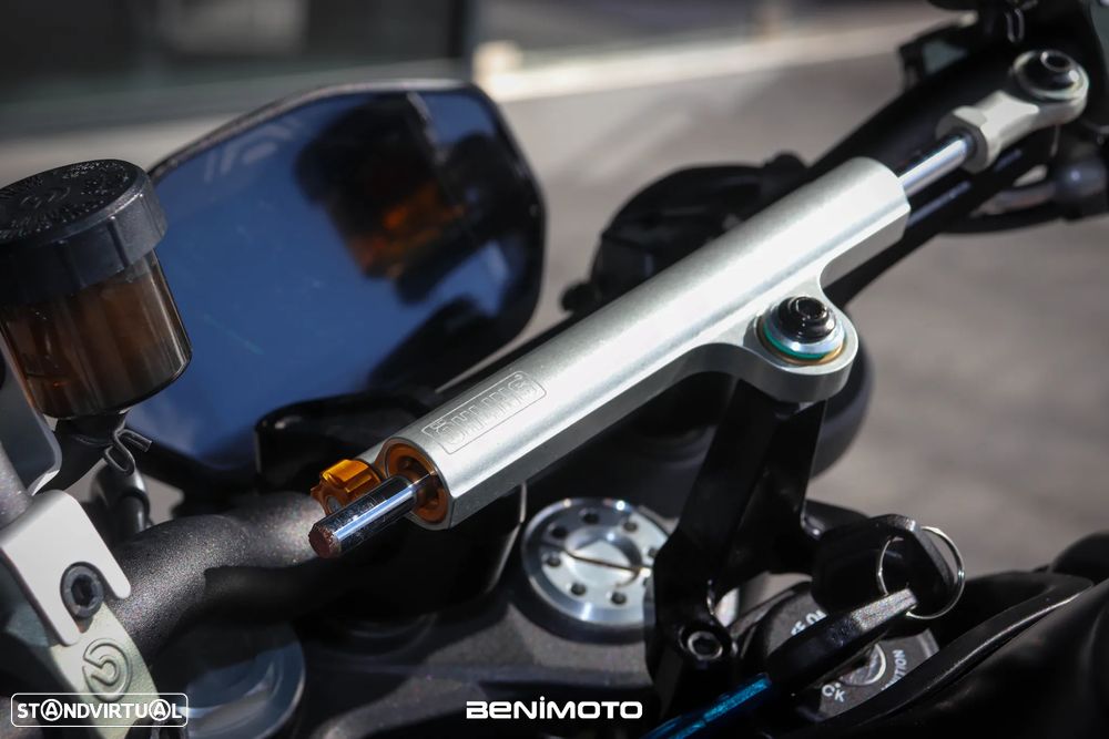 Ducati Monster - 13