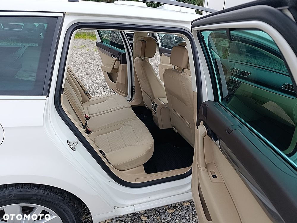 Volkswagen Passat 2.0 TDI Highline - 14