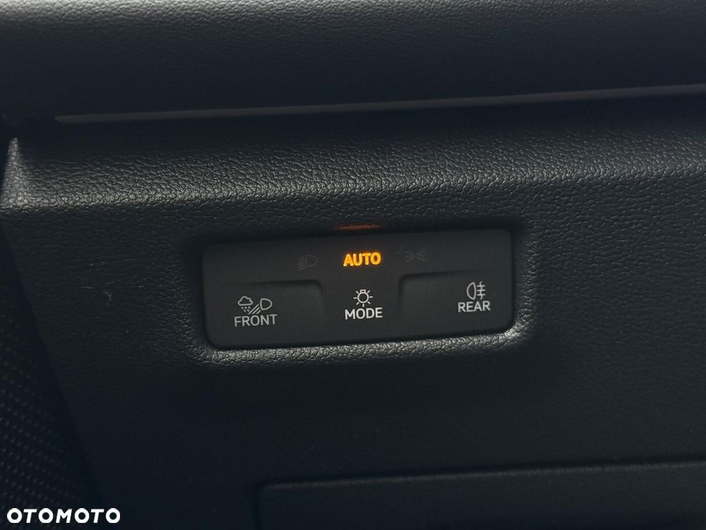 Volkswagen Tiguan - 24