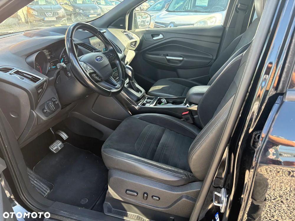 Ford Kuga 2.0 TDCi 4x4 ST-Line - 15