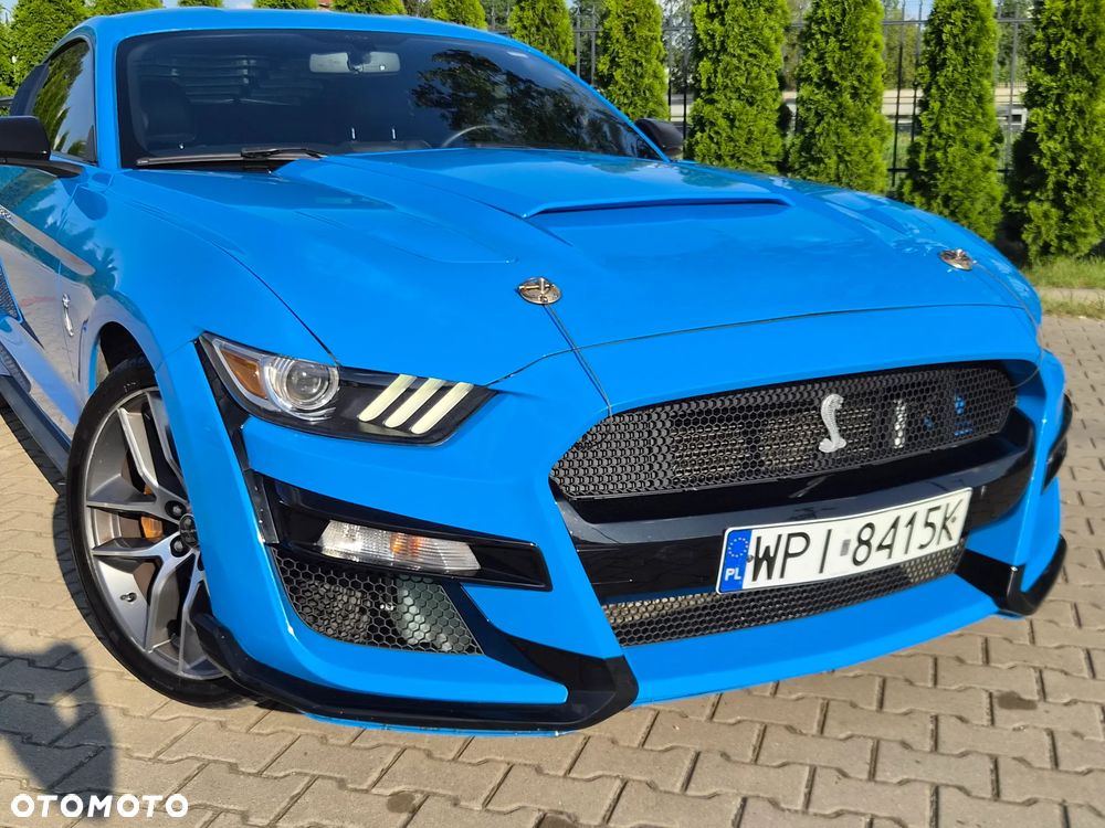 Ford Mustang - 30