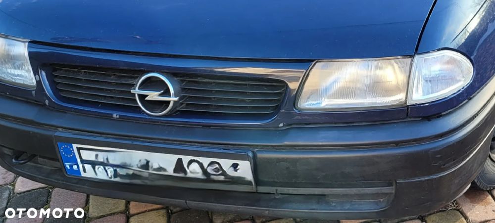 Opel Astra 1.4 Base - 4