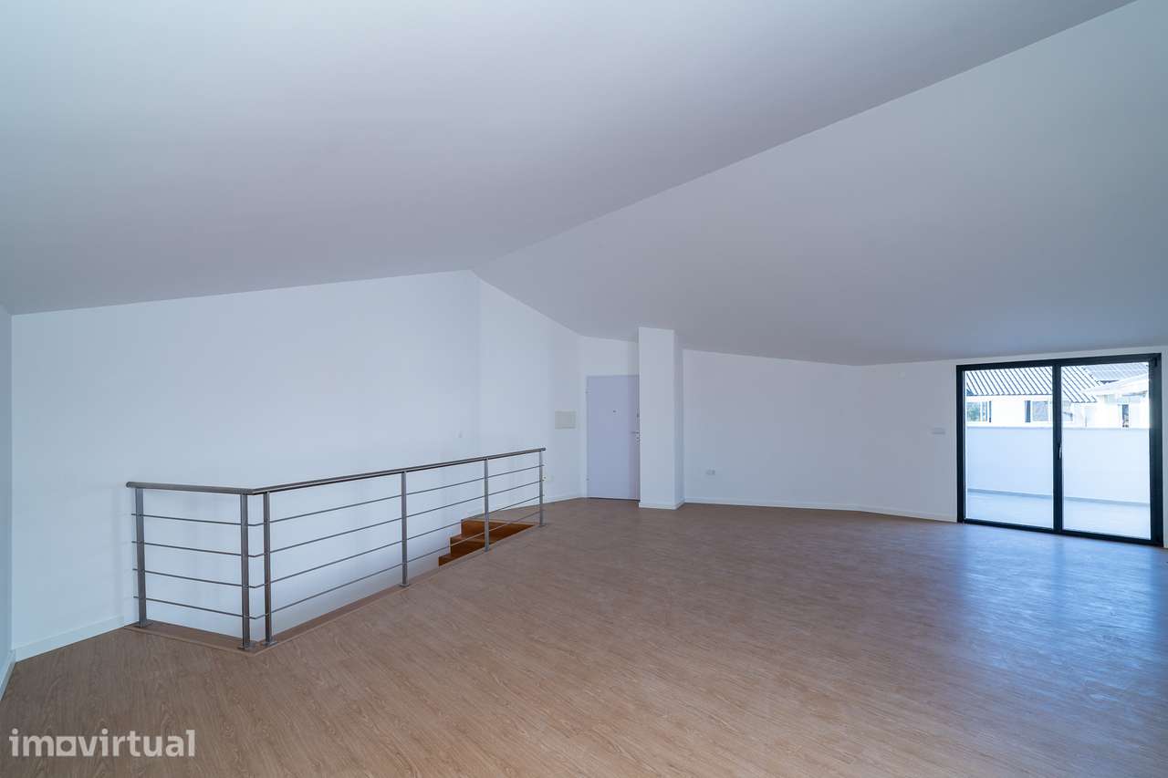 Apartamento T3 Duplex Novo com Terraço, Estacionamentos, em Aveiro. - Grande imagem: 2/42