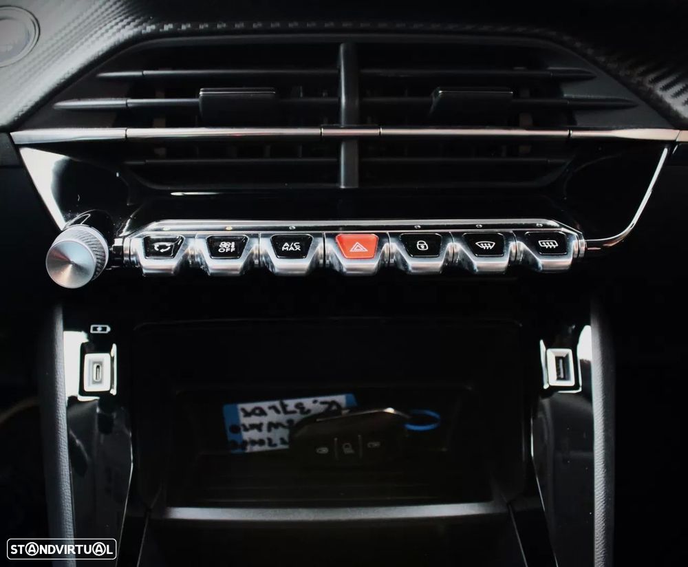 Peugeot e-2008 50 kWh Active - 17