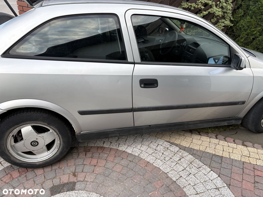 Opel Astra - 4