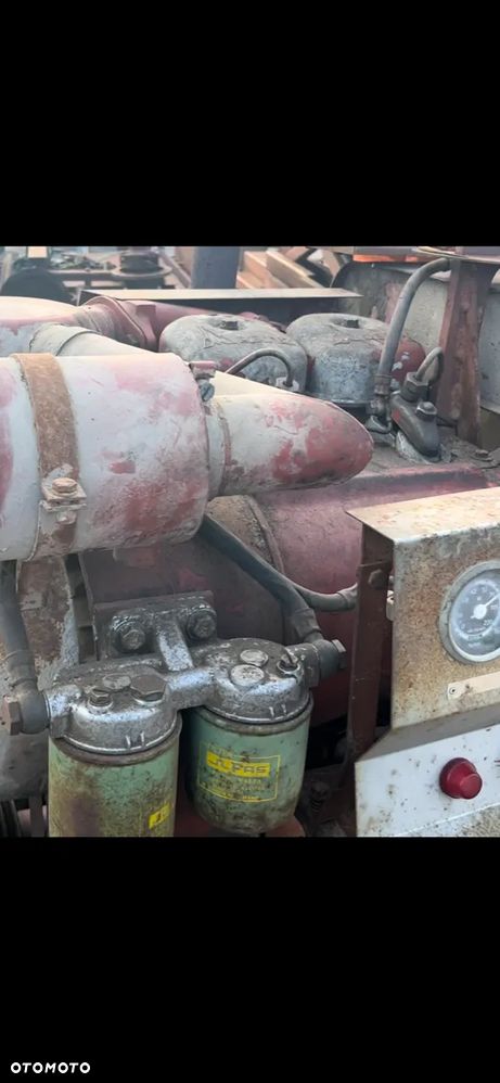 Silnik F2L 912 DEUTZ 2 cylindrowy - 1
