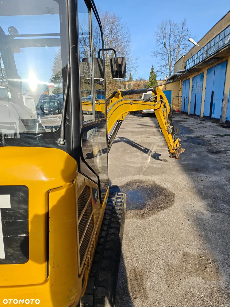 Caterpillar 301.7D - 22