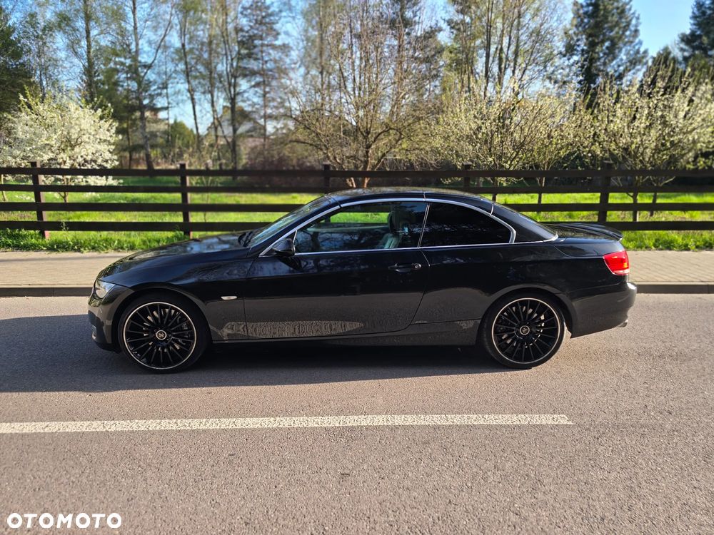 BMW Seria 3 330i M Sport Edition - 24