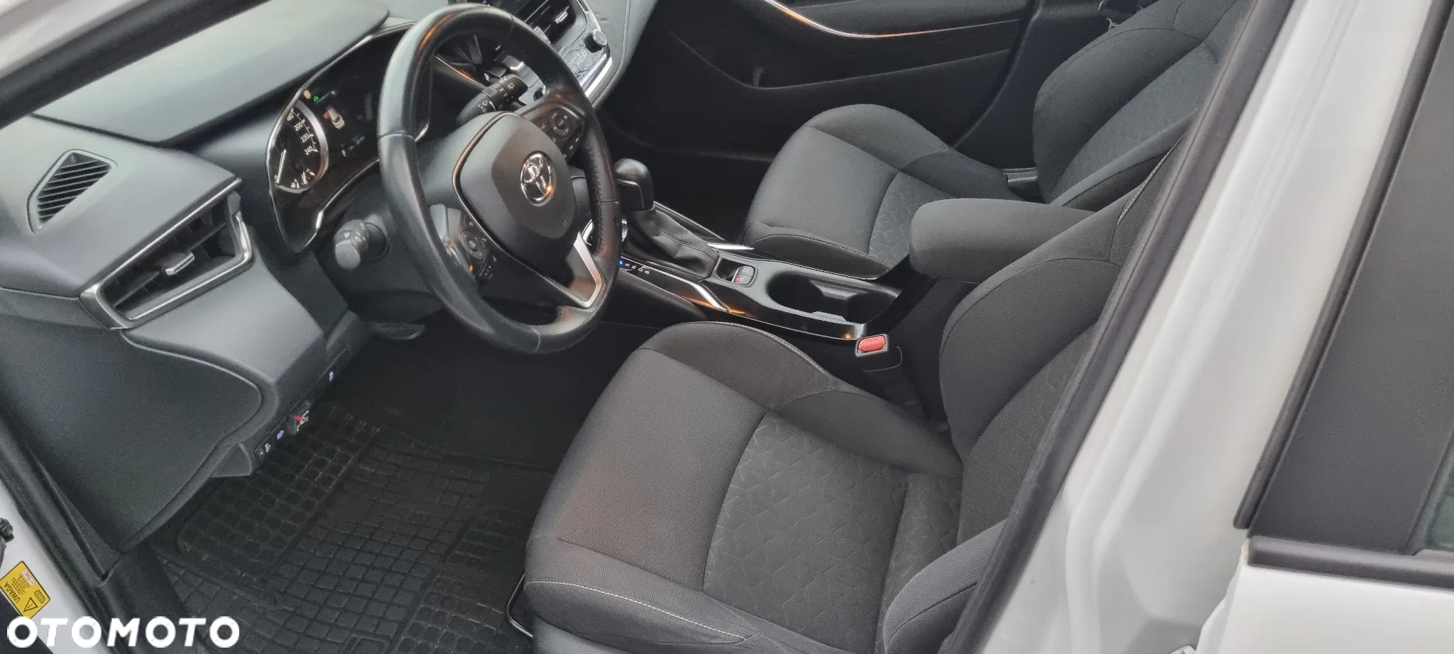 Toyota Corolla - 10